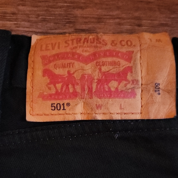 Levi's Men's Relaxed Black Jeans - Picture 5 of 8